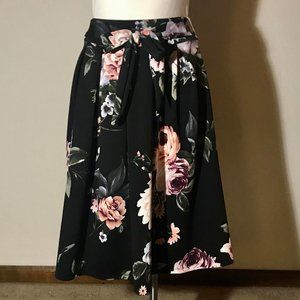 Haute Monde Black Stretch Midi Flowery Skirt